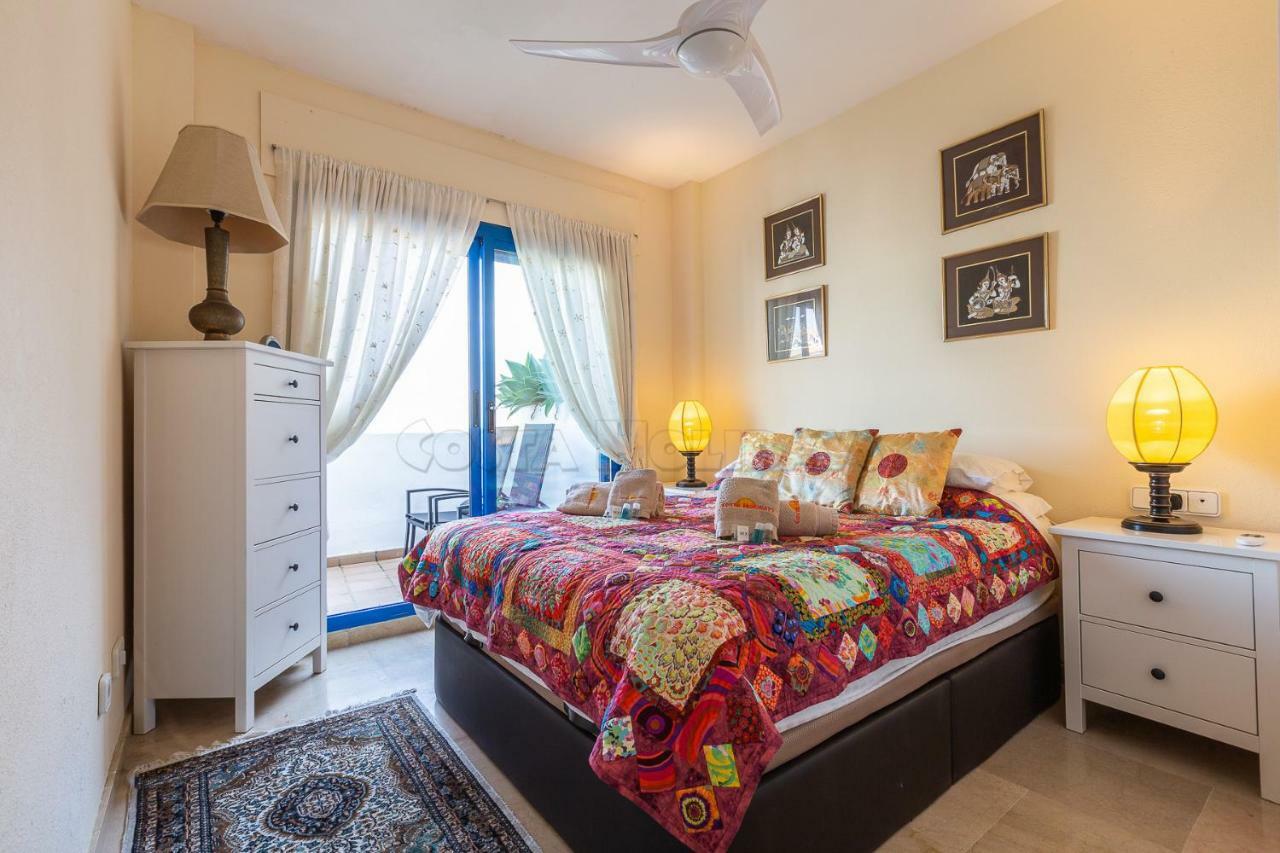 Penthouse Duquesa Suites Манилва Экстерьер фото